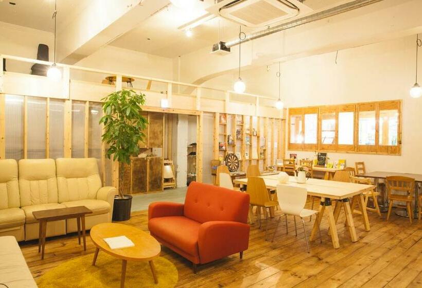 Capsule, Guest House Maruya