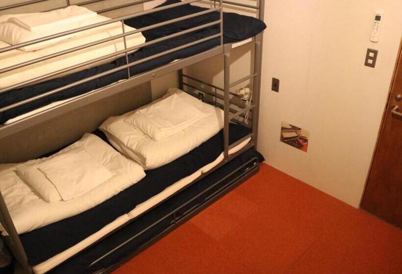 غرفة قياسية ثلاثية, Guest House Maruya