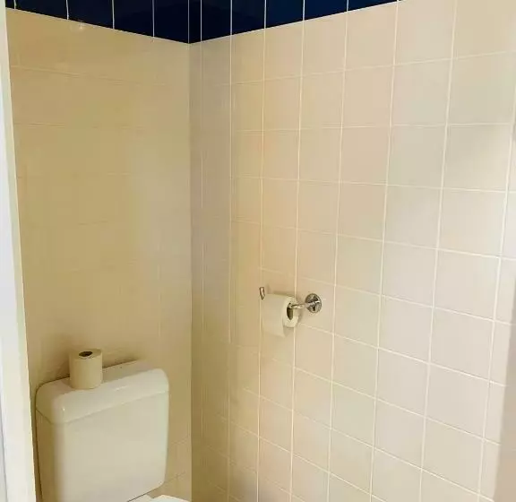 اتاق استاندارد سه نفره, Ibis Budget Caen Centre Gare