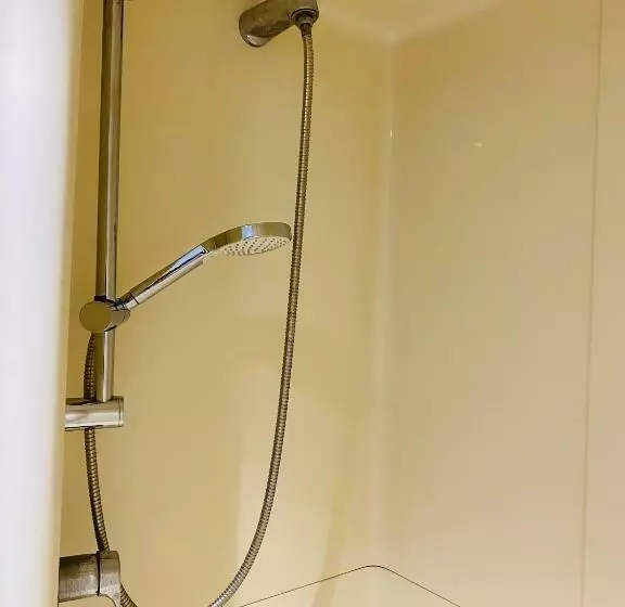 اتاق استاندارد سه نفره, Ibis Budget Caen Centre Gare