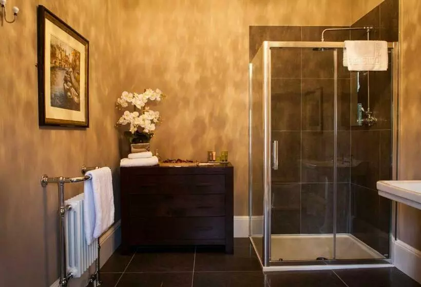 اتاق لوکس, Inglewood House And Spa