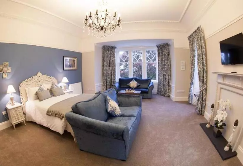 استودیوی سوپریور, Inglewood House And Spa