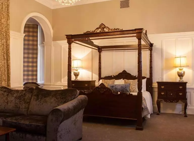 استودیوی سوپریور, Inglewood House And Spa