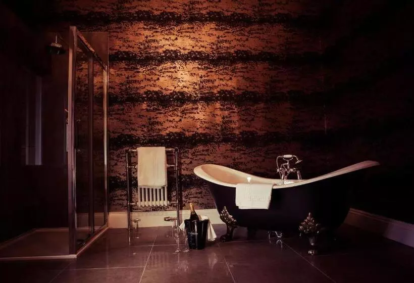 استودیوی سوپریور, Inglewood House And Spa