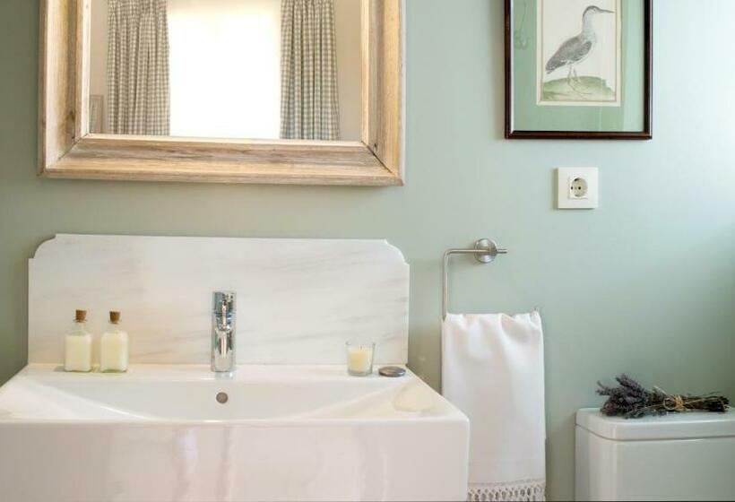 标准间, La Casa De Los Tomillares