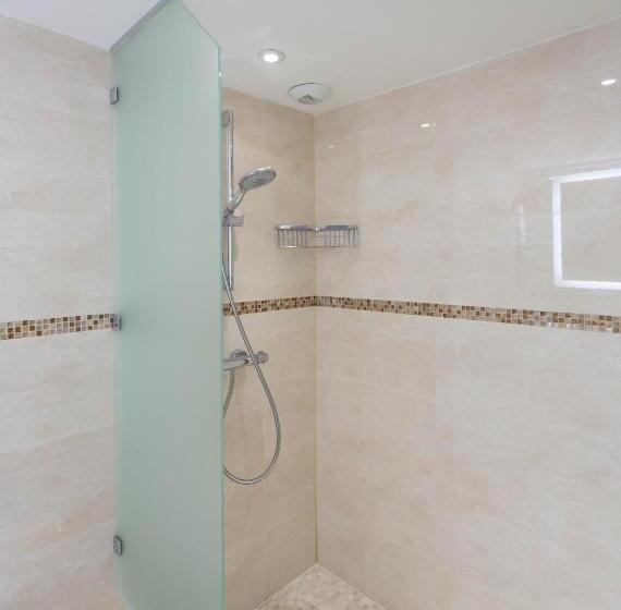 Camera Comfort, Mimosa Paris