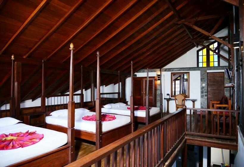 Семейный Номер, The Mount Royal