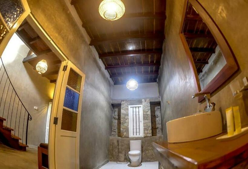 Номер Deluxe, The Mount Royal