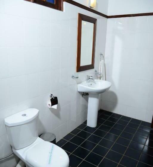 Семейный Номер, The Mount Royal