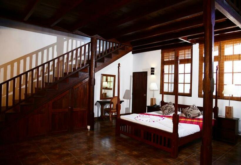 Семейный Номер, The Mount Royal