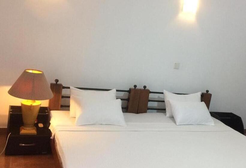 Bungalow Standard 3 Quartos, The Mount Royal