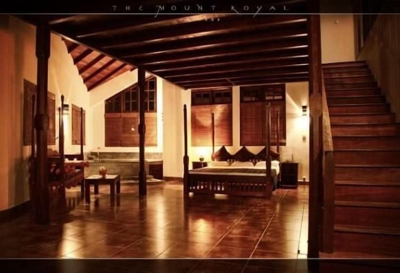 Семейный Номер, The Mount Royal