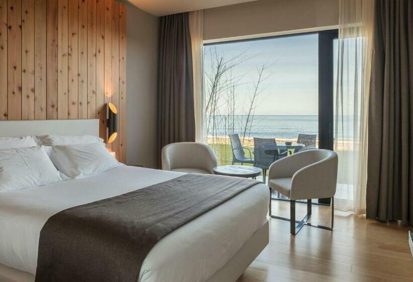 غرفة قياسية مطلّة علي البحر, Pedras Do Mar Resort & Spa