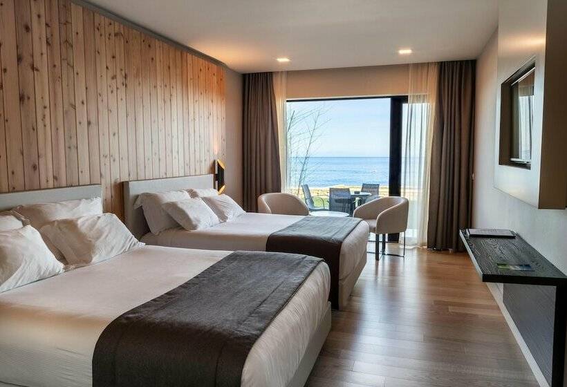 اتاق خانوادگی با چشم‌انداز دریا, Pedras Do Mar Resort & Spa