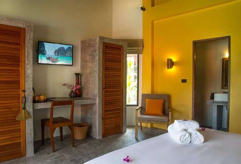 デラックスバンガロー, Secret Garden Beach Resort