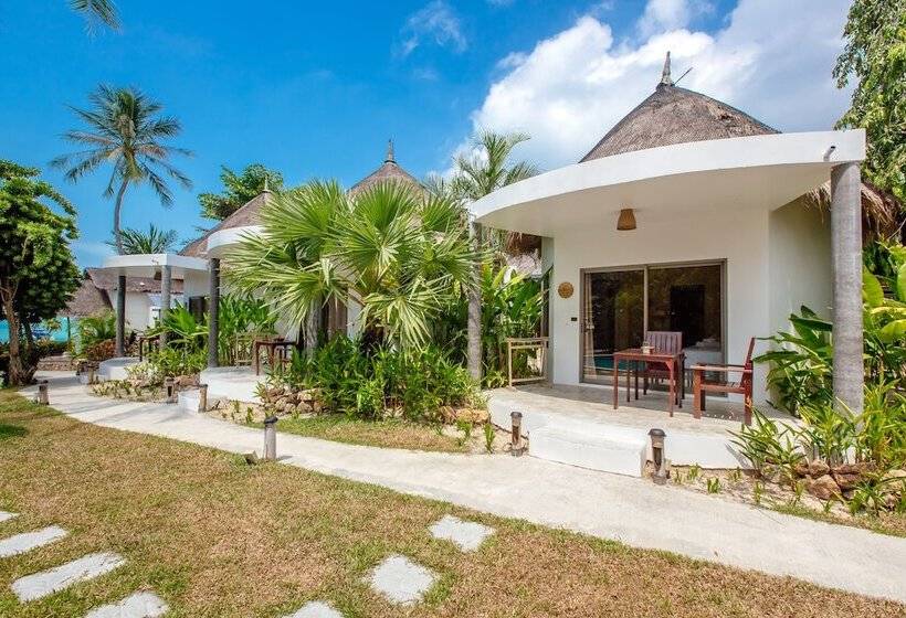 デラックスバンガロー, Secret Garden Beach Resort