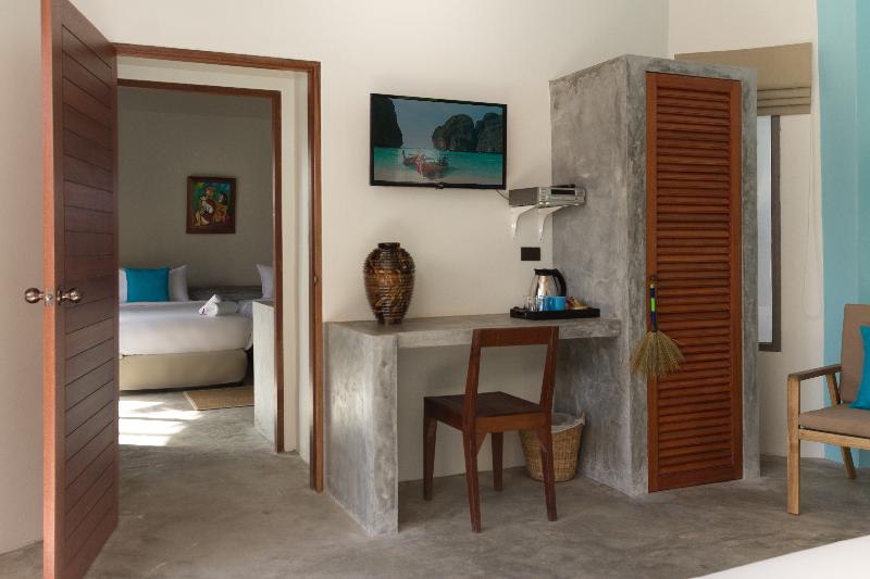 デラックスバンガロー, Secret Garden Beach Resort