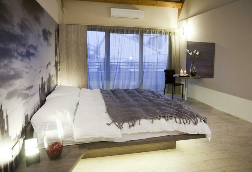 اتاق استاندارد با بالکن, Seven Rooms Milano