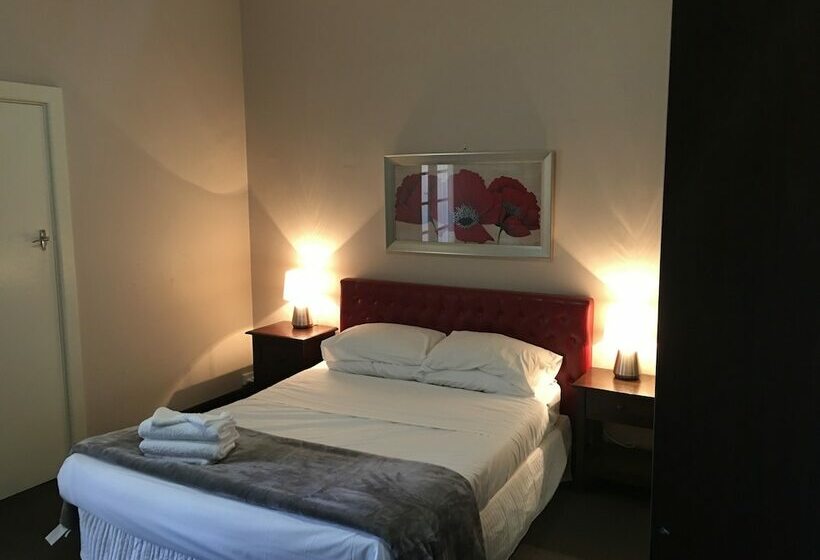 Номер Стандартный Кровать Куин, The Civic