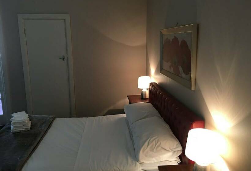 Номер Стандартный Кровать Куин, The Civic