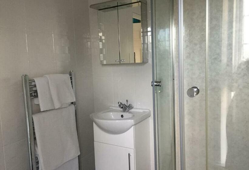 חדר סטנדרט, The Red Lion Inn