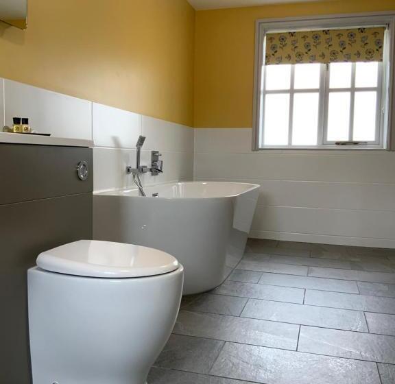 חדר סופריור נוף לגינה, The Red Lion Inn