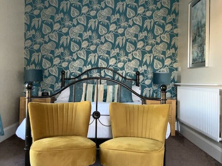 חדר סטנדרט, The Red Lion Inn