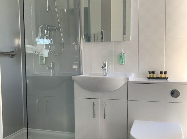 חדר סטנדרט, The Red Lion Inn