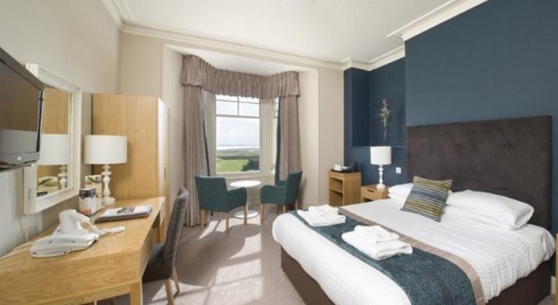 Camera Standard, Trecarn