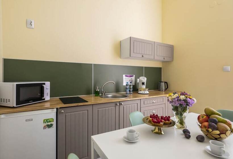 Апартаменты Deluxe 1 Спальня, Platinum Apart