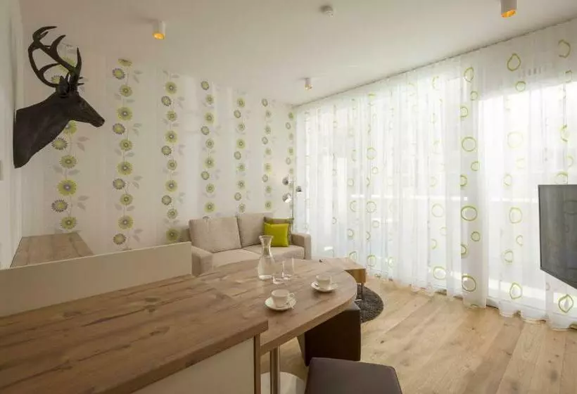 آپارتمان کلاسیک 1 خوابه, Private Living Apartments