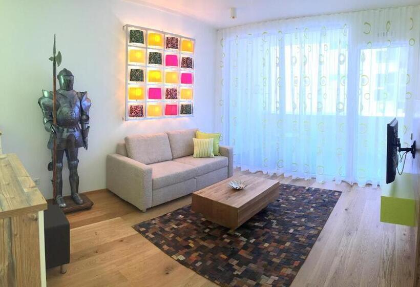 Апартаменты Deluxe 1 Спальня, Private Living Apartments