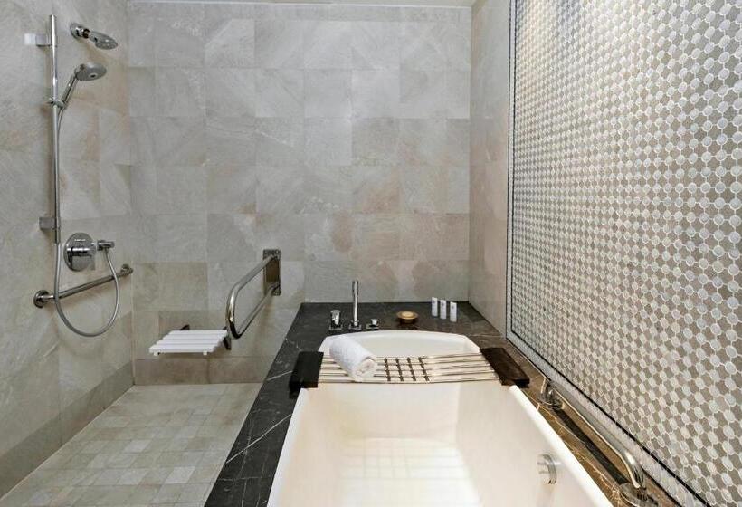 キングサイズベッドのスタンダードルーム, The St. Regis Langkawi