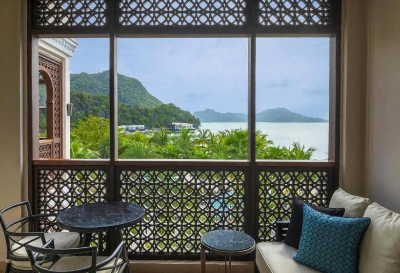 キングサイズベッドのスタンダードルーム, The St. Regis Langkawi