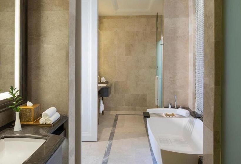 Люкс Кровать Кинг, The St. Regis Langkawi