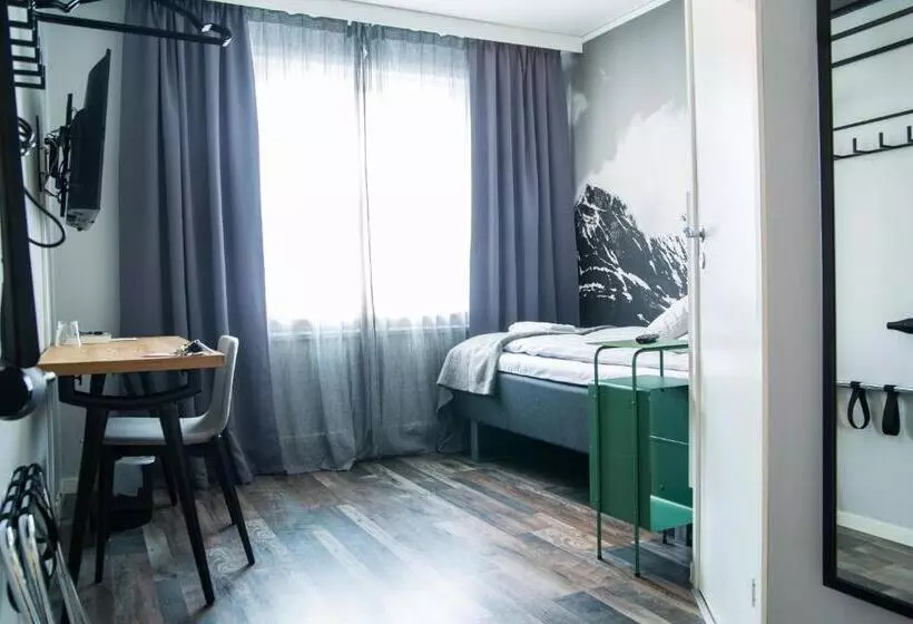 اتاق استاندارد سه نفره, Spis Hotel & Hostel