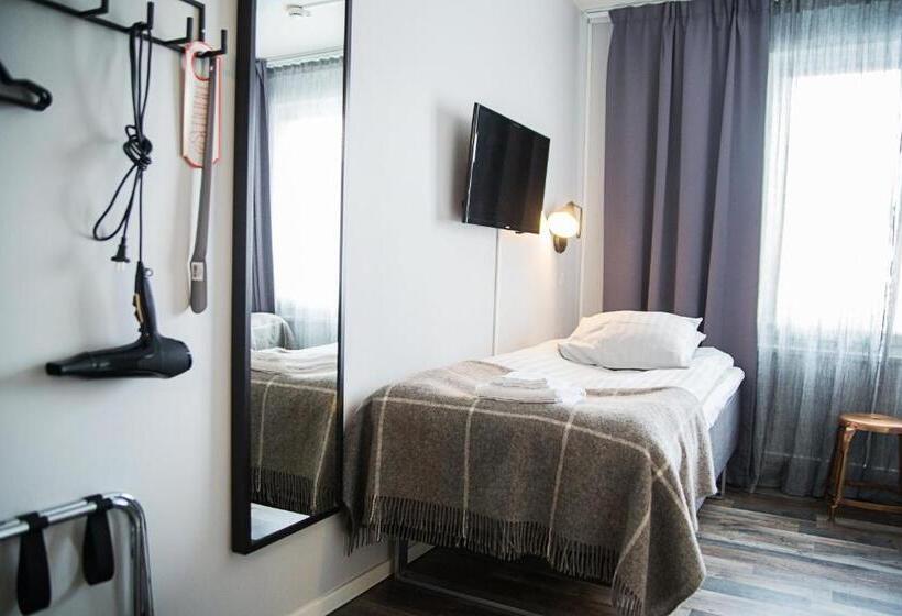 غرفة قياسية ثلاثية, Spis Hotel & Hostel