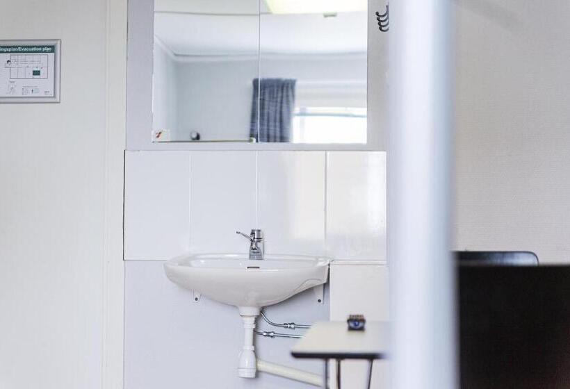 غرفة رباعية اقتصادية مع حمام مشترك, Spis Hotel & Hostel