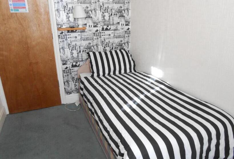 バスルーム共有のシングルスタンダード, The Lanes