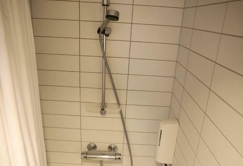 标准三人间, Dbu Hotel & Kursuscenter