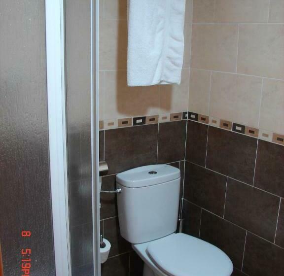 اتاق استاندارد یک نفره, Hostal Goyma Iii