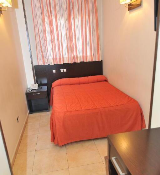 اتاق استاندارد, Hostal Goyma Iii