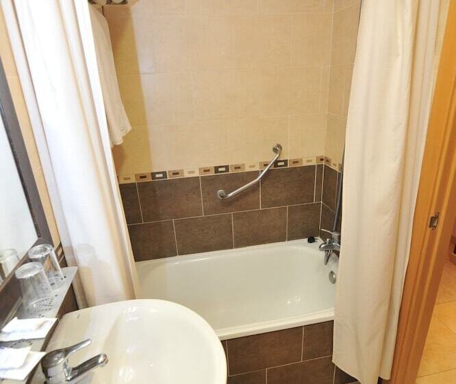 اتاق استاندارد, Hostal Goyma Iii