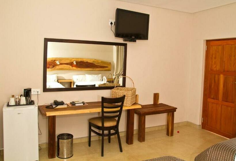 اتاق لوکس, Cest Si Bon