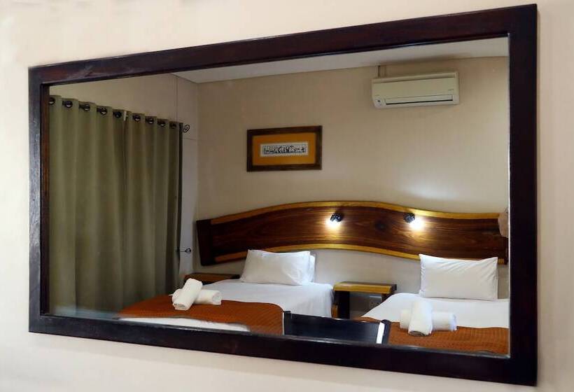 اتاق استاندارد, Cest Si Bon