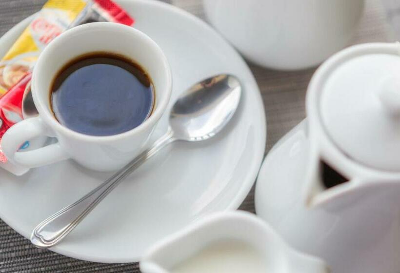 高级大房间, Golden Tulip Essential Pattaya