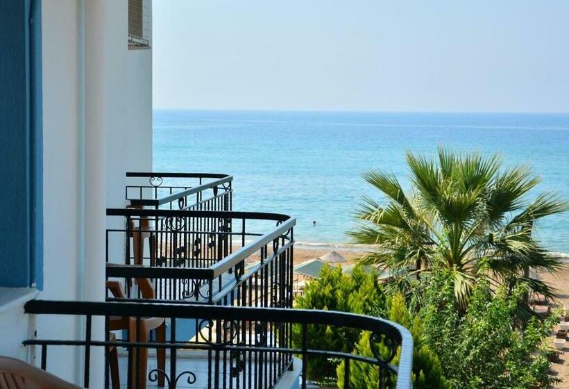 חדר סטנדרט לשלושה, Gumuldur Mavi Deniz Otel