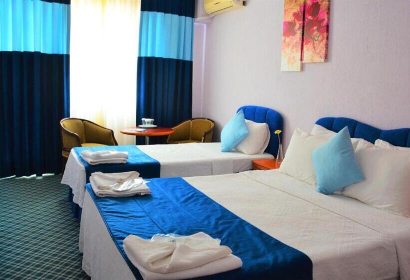 חדר סטנדרט לשלושה, Gumuldur Mavi Deniz Otel