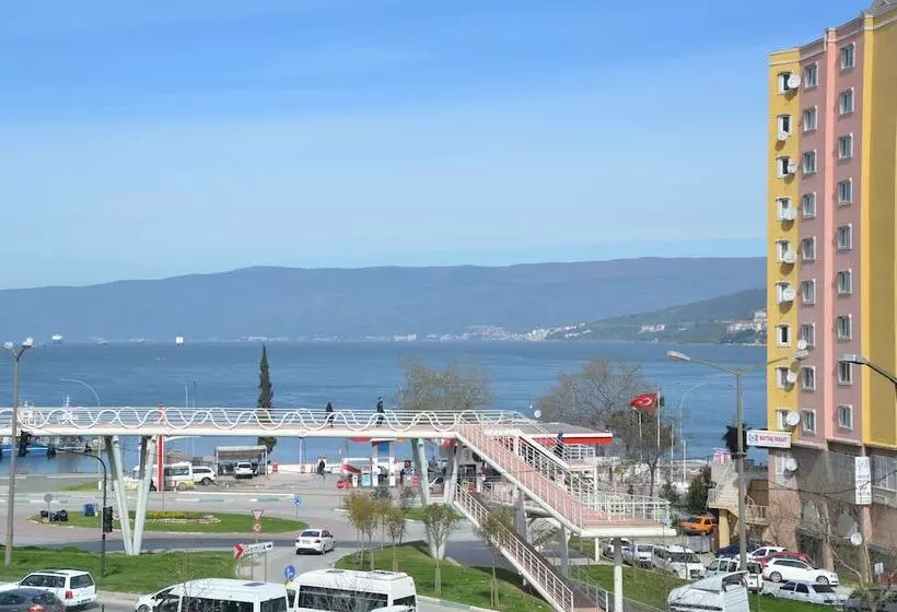 Pokój Standard Trzyosobowy, Hisar