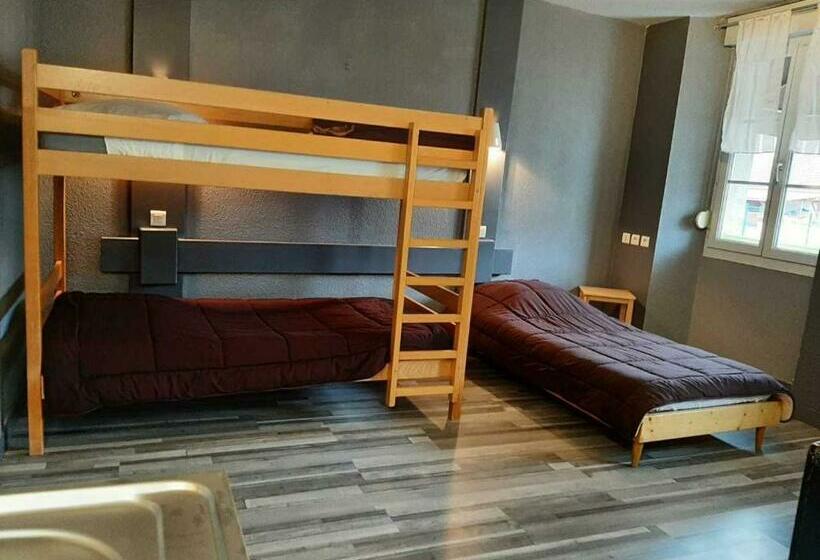 家庭套房, De La Vallee